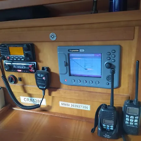 Πλωτό κατάλυμα Timeresci *